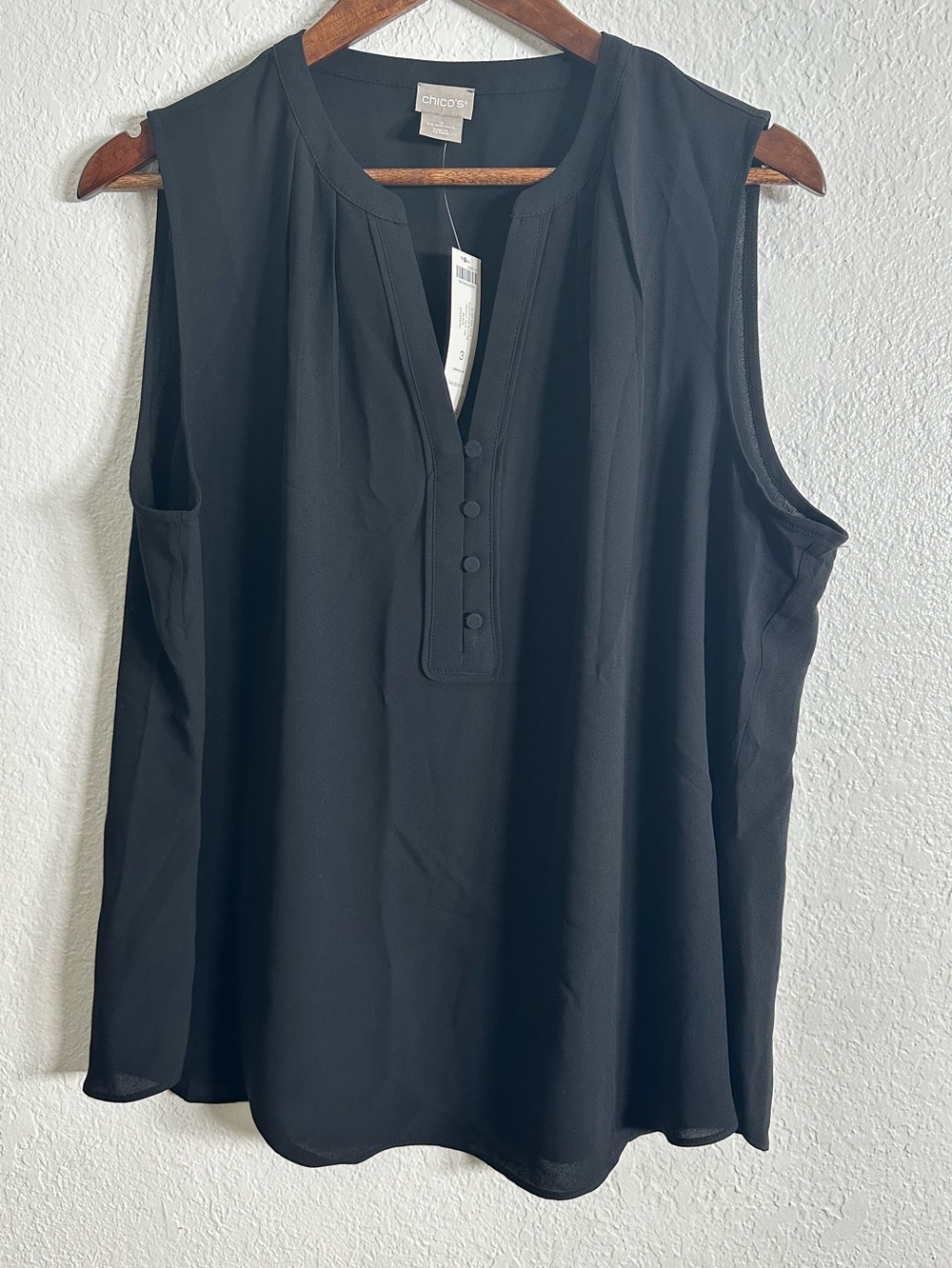 Chico’s Women’s Black Sleeveless Blouse Size 3 (XL 16)